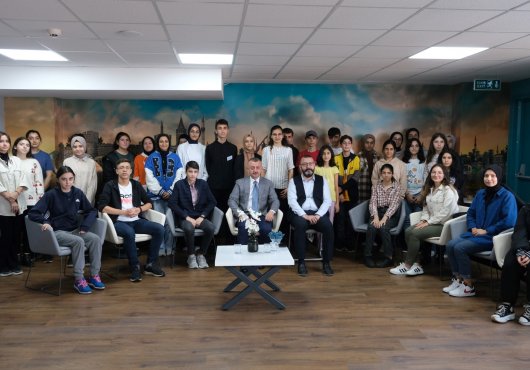    Akademi Lise, 16 bin öğrenciye Kılavuzluk etti