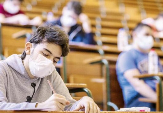 2.5 milyon Öğrenci  AYT için 10.15’te sınava giriyor...