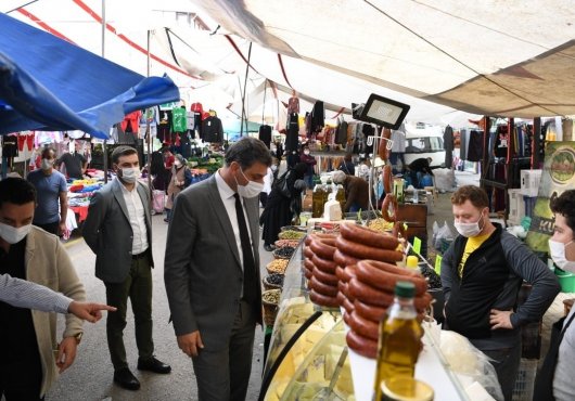 KARTEPE’DE PAZAR YERLERİNE DÜZENLEME