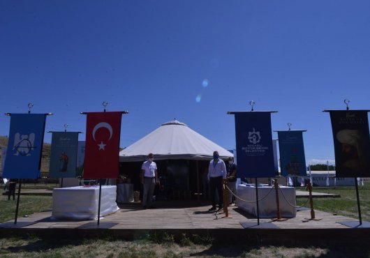 KOCAELİ, AHLAT'TA TANITILIYOR