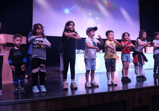 ‘Aklınla Bin Yaşa’da ödül heyecanı