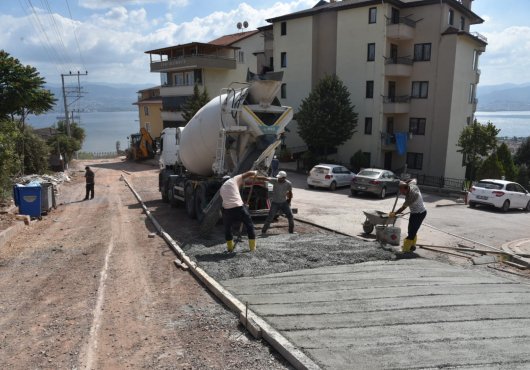 HÜRRİYET, YENİMAHALLE VE SERDAR'I  BETON YOLLA BAĞLIYOR