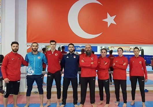   Kağıtsporlu kareteciler dünyanın altın organizasyonunda