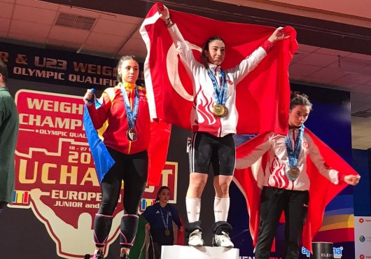 Kağıtspor’dan madalya yağmuru..