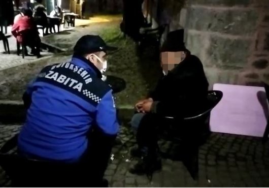 SOKAKTAN KURTARILDI, BARINMA MERKEZİNE YERLEŞTİRİLDİ