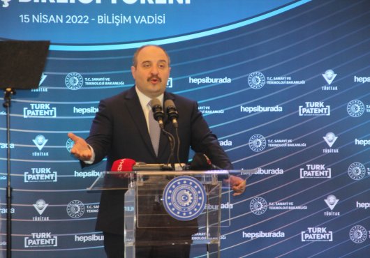 Bakan Varank: Türkiye’nin geleceği için bilişim vadisindeyiz”
