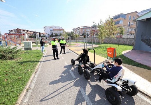 ÇOCUK TRAFİK EĞİTİM PARKI KÖRFEZ'DEN ÖĞRENCİLERİ AĞIRLADI