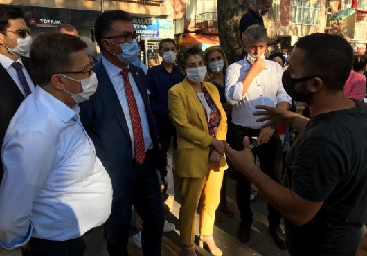İYİ PARTİ SAHAYA İNDİ