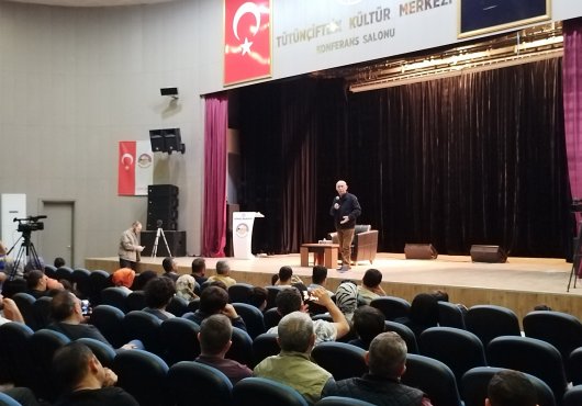 Körfez’de Ahmet Şimşirgil'den tarih konferansı