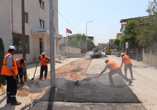 İzmit Belediyesi, Yeşilova’yı yeni yollarla buluşturmaya devam ediyor