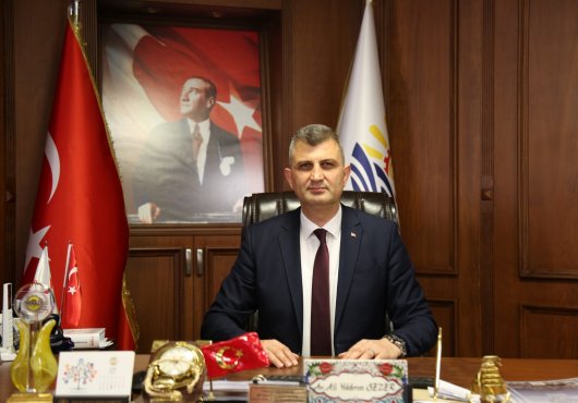 GÖLCÜK BELEDİYE BAŞKANI ALİ YILDIRIM SEZER’DEN YENİ YIL MESAJI