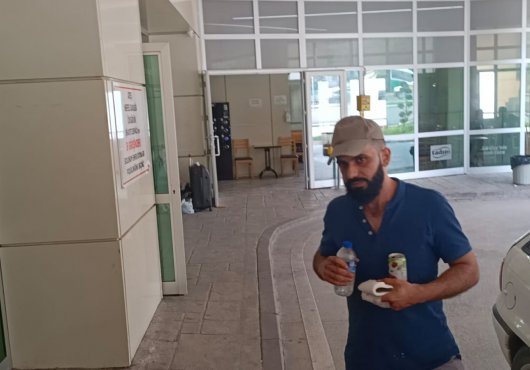 ACEMI KASAPLAR SOLUGU HASTANEDE ALDI