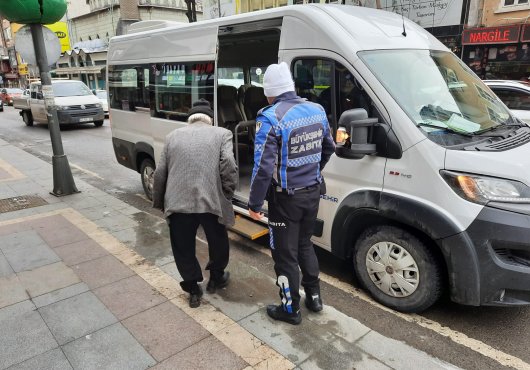 KOCAELİ'NDE KİMSE AÇ VE AÇIKTA BIRAKILMADI