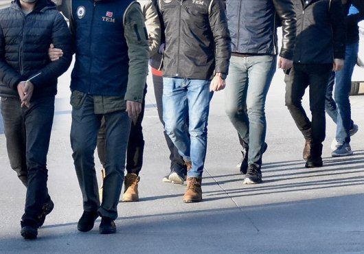 Kocaeli’nde FETÖ operasyonu  4  kişi gözaltında