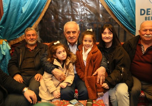 Derince'de Çayhane Sohbetleri Devam Ediyor