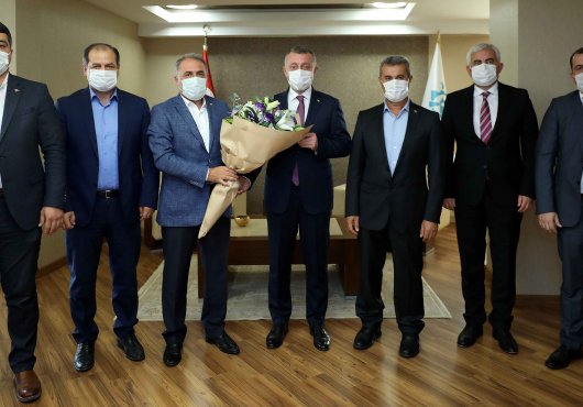 BAŞKAN BÜYÜKAKIN , BEMBİRSEN YÖNETİMİNİ KONUK ETTİ