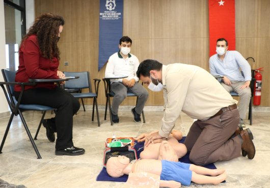 DERNEK ÜYELERİNE 'TEMEL İLKYARDIM EĞİTİMİ'