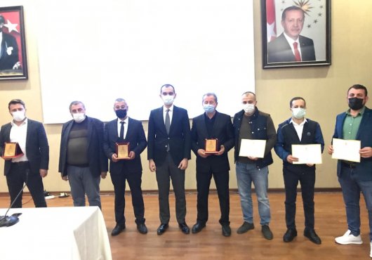 AK PARTİ İZMİT'TE  3 MAHALLE BAŞKANI DEĞİŞTİ