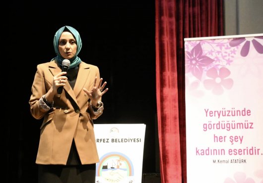  Körfez’de Müjde Yahşi ile söyleşi