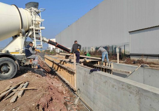 Yeni yol ve U kanal yapılıyor