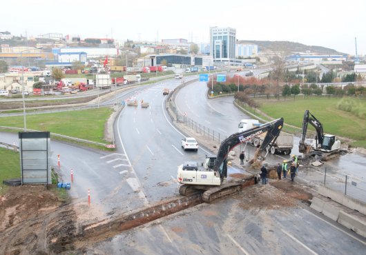 DİLOVASI D-100'DE ALTYAPI İMALATI