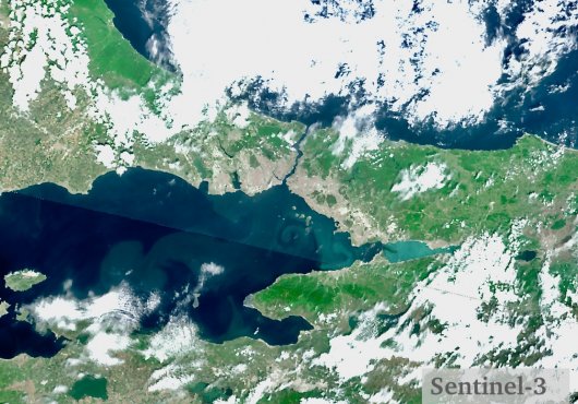 İzmit Körfezi, Turkuaz renge büründü!