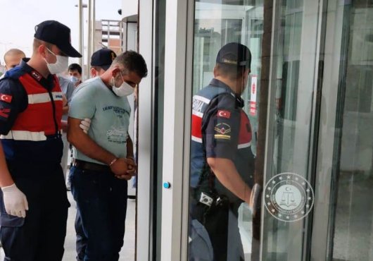 27 KAÇAK GÖÇMEN YAKALANDI