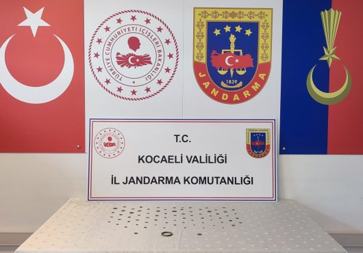 77 tarihi eserle yakalandılar