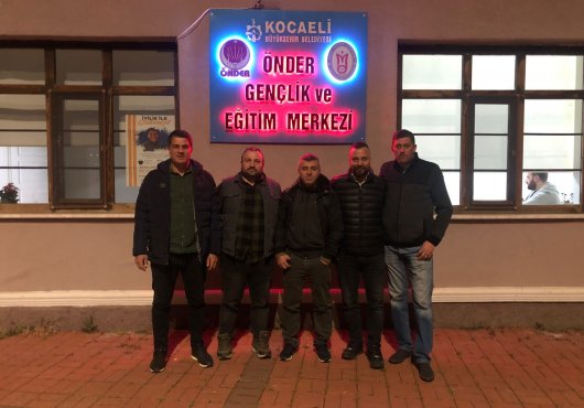 İzmit İmam Hatip Lisesi  96 mezunları iftarda buluştu