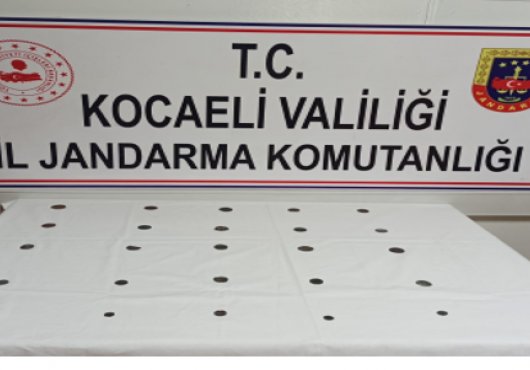 25 TARİHİ SİKKE İLE JANDARMAYA YAKALANDI