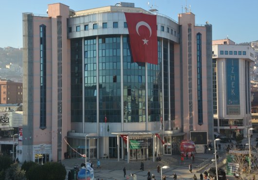 İzmit Belediyesi Bilişim/Yazılım Uzmanı alacak
