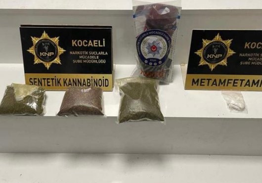 Sokak satıcılarına operasyon! 6 kişi tutuklandı