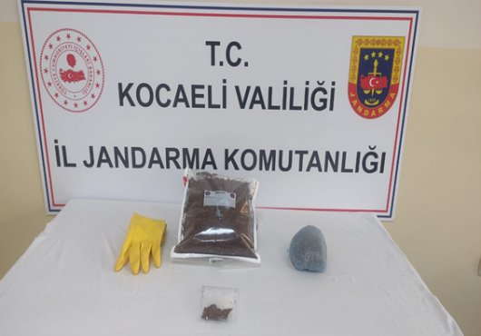 Eve yapılan baskında  650 gram bonzai çıktı