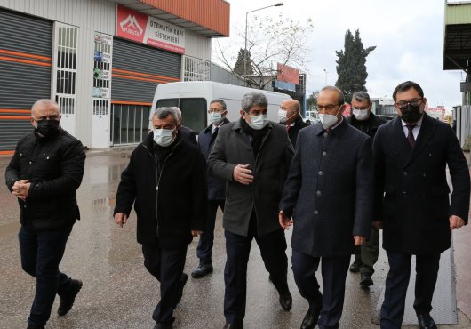 VALİ YAVUZ,  BAŞKAN BULUTLA BİRLİKTE SANAYİ ESNAFINI ZİYARET ETTİ
