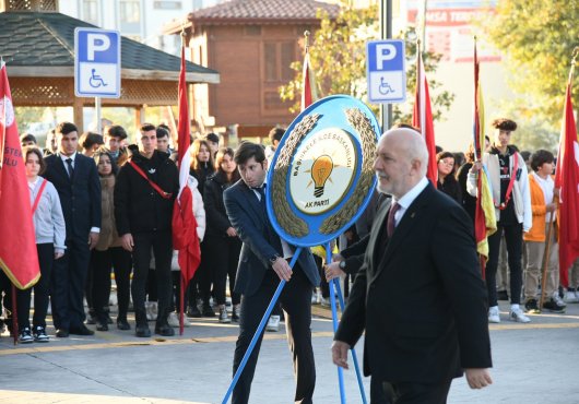 Başiskeleliler Gazi Mustafa Kemal Atatürk’ü Saygıyla Andı     