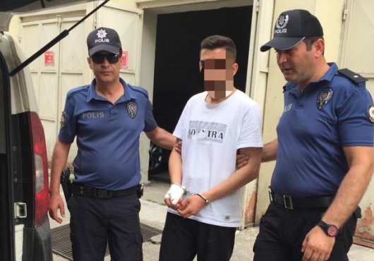 Babasını vuran kişinin babasını bıçaklamıştı! tutuklandı