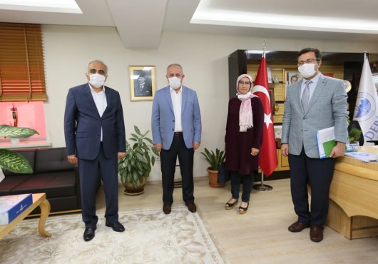 AYGÜN'DEN  GÖNÜL BELEDİYECİLİĞİ VURGUSU