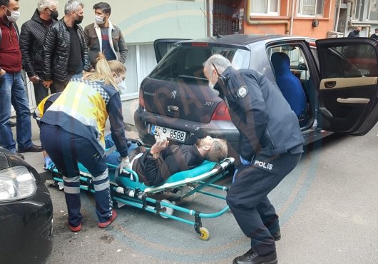 EVİNİN ÖNÜNDE BACAĞINDAN VURULDU