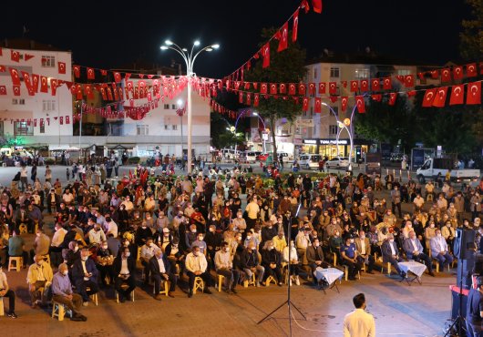 DERİNCE  DEMOKRASI NÖBETİNDE BULUŞTU