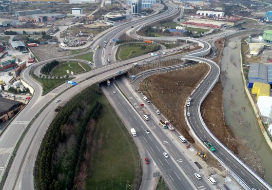 DİLOVASI BATI KAVŞAĞINDA YATAY SONDAJ YAPILIYOR