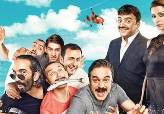 GÖLCÜK'TE AÇIK HAVADA SİNEMA KEYFİ 