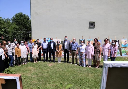 GÖLCÜK KADINLARDAN MUHTEŞEM RESİM SERGİSİ