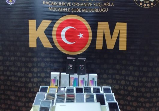 GÜMRÜK KAÇAĞI 26  CEP TELEFONU ELEGEÇİRİLDİ