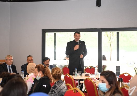 KOCAMAN SAĞLIK KAHRAMANLARINI MİSAFİR ETTİ