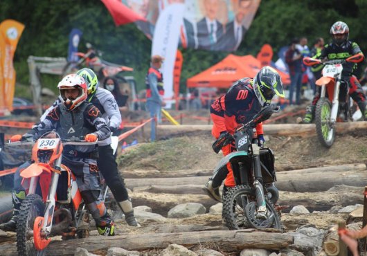 SÜPER ENDURO GP KARTEPE'DE BAŞLADI