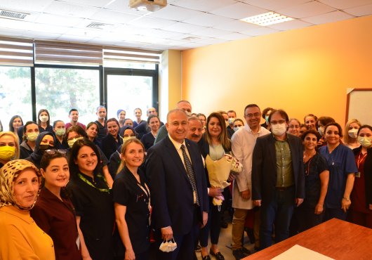 Kocaeli Üniversitesi Hastanesi Hemşireler Gününü Kutladı