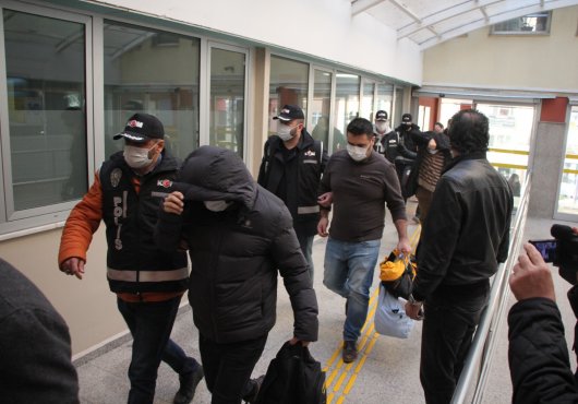 FETÖ  OPERASYONUNDA 9 KİŞİ ADLİYEDE