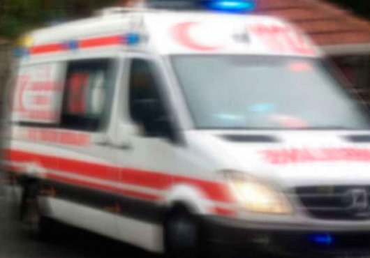 İzmit'te korkutan anlar! Genç kız camdan atladı
