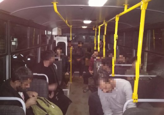 KAĞIT TOPLAMA ATÖLYESİNE   KAÇAK GÖÇMEN OPERASYONU