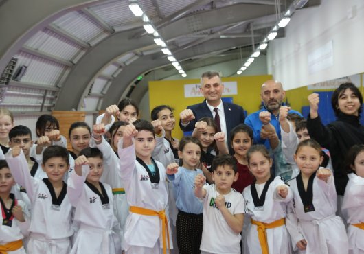 Geleceğin şampiyonları Gölcük'e  yetişiyor